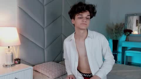 Willie online show from September 2025 10:37:02 AM