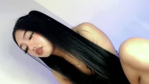 LE XI online show from January 2026 10:46:01 PM