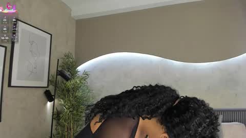 Snapshot of willow_hendrix chatting on October 2025 11:51:02 AM Ms Willow online show from October 2025 11:51:02 AM