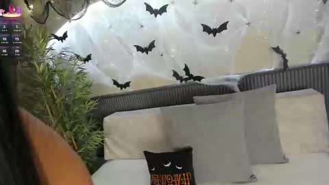 Snapshot of willow_hendrix chatting on October 2025 11:58:02 AM Ms Willow online show from October 2025 11:58:02 AM