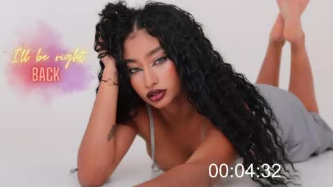 Snapshot of willow_hendrix chatting on April 2026 11:39:02 PM Ms Willow online show from April 2026 11:39:02 PM