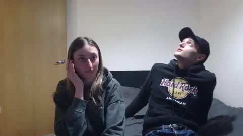 willy_est_95 online show from May 2026 10:04:02 PM