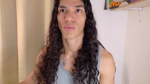 willy_veins online show from September 2025 09:03:02 AM