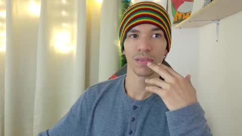 Snapshot of willy_veins chatting on January 2026 12:07:01 PM willy_veins online show from January 2026 12:07:01 PM