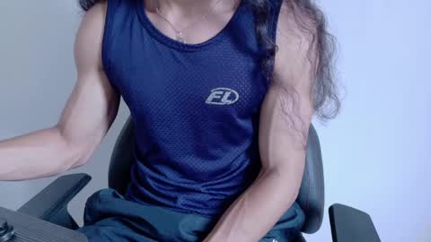 willy_veins online show from May 2026 01:18:01 PM