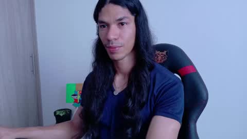 Snapshot of willy_veins chatting on May 2026 03:52:02 PM willy_veins online show from May 2026 03:52:02 PM