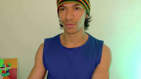 Snapshot of willy_veins chatting on June 2026 04:36:02 AM willy_veins online show from June 2026 04:36:02 AM
