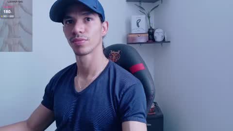 Snapshot of willy_veins chatting on July 2026 05:28:02 PM willy_veins online show from July 2026 05:28:02 PM