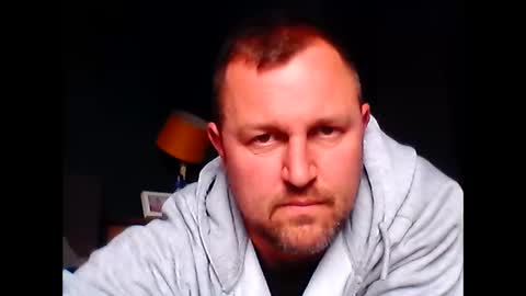 Snapshot of willywinkwer chatting on April 2026 03:00:01 PM willywinkwer online show from April 2026 03:00:01 PM