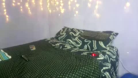 Snapshot of wilmaassylum chatting on October 2025 05:15:01 AM wilmaassylum online show from October 2025 05:15:01 AM