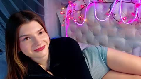 Snapshot of wilmajonson chatting on March 2026 07:01:02 AM Vicki3 online show from March 2026 07:01:02 AM