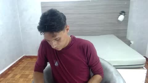 Snapshot of wiltom_ chatting on November 2025 09:17:02 PM Wiltom online show from November 2025 09:17:02 PM