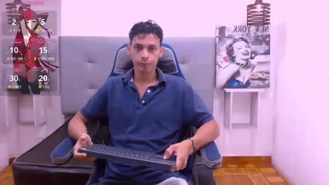 Snapshot of wiltom_ chatting on November 2025 12:39:02 PM Wiltom online show from November 2025 12:39:02 PM