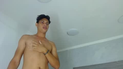 Snapshot of wiltom_ chatting on November 2025 03:38:01 AM Wiltom online show from November 2025 03:38:01 AM