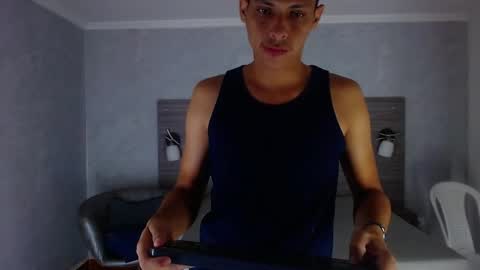 Snapshot of wiltom_ chatting on November 2025 03:34:01 AM Wiltom online show from November 2025 03:34:01 AM