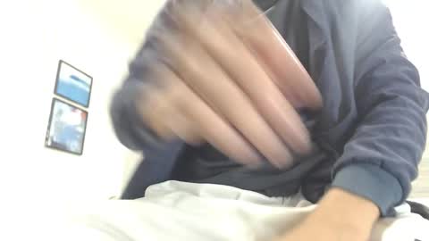 Snapshot of wiltom_ chatting on December 2025 03:34:01 AM Wiltom online show from December 2025 03:34:01 AM