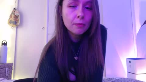 Snapshot of wingardiumleveveosa chatting on January 2025 11:50:01 PM Eevie online show from January 2025 11:50:01 PM