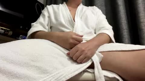 Snapshot of winnieangel chatting on December 2024 11:28:02 PM Winniethephoota online show from December 2024 11:28:02 PM