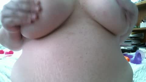 Snapshot of winnieatplay chatting on January 2025 07:02:02 PM Winnie online show from January 2025 07:02:02 PM