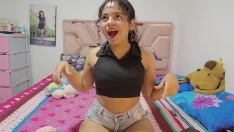  Winnifer Gonzalez  online show from April 2026 03:18:01 AM