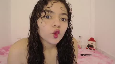 Snapshot of winnifer_gonzalez chatting on July 2026 03:17:02 AM Winnifer Gonzalez online show from July 2026 03:17:02 AM