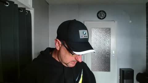Snapshot of wirzwei8883 chatting on April 2026 02:09:01 PM Dirty online show from April 2026 02:09:01 PM