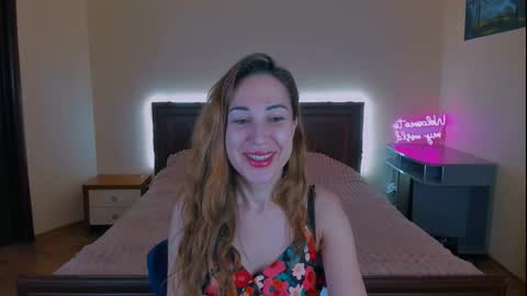 Snapshot of wise_ava chatting on March 2026 10:27:01 PM Sarah Curly online show from March 2026 10:27:01 PM