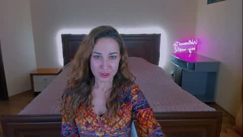 Snapshot of wise_ava chatting on March 2026 09:59:02 PM Sarah Curly online show from March 2026 09:59:02 PM