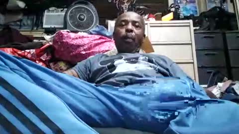 Snapshot of wiseguy2use chatting on November 2025 12:06:01 PM Cat Daddy online show from November 2025 12:06:01 PM