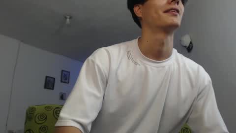 Snapshot of with_ken chatting on February 2025 06:28:01 PM Ken online show from February 2025 06:28:01 PM