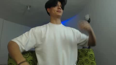 Snapshot of with_ken chatting on February 2025 02:58:01 PM Ken online show from February 2025 02:58:01 PM