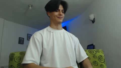 Snapshot of with_ken chatting on February 2025 09:04:01 PM Ken online show from February 2025 09:04:01 PM