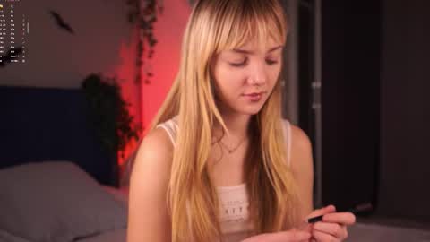 Hollis online show from November 2025 07:36:02 PM