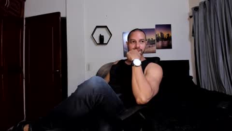 Magnus Dark independent model online show from September 2025 03:21:01 AM