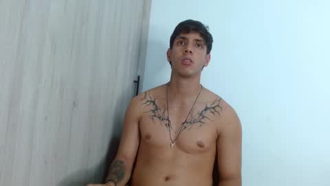 wolf_light online show from December 2025 11:32:01 PM