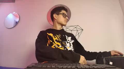 Snapshot of wolfan_sky chatting on September 2025 11:36:01 AM W O L F online show from September 2025 11:36:01 AM