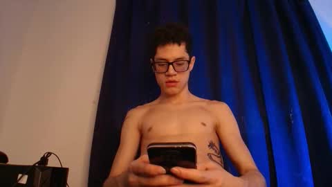 Snapshot of wolfan_sky chatting on October 2025 11:33:02 AM W O L F online show from October 2025 11:33:02 AM