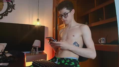  W O L F  online show from April 2026 01:41:02 PM