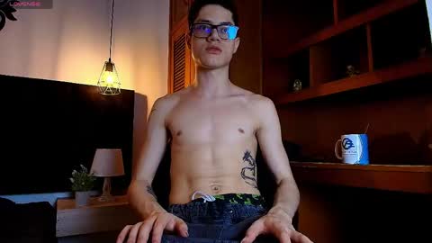  W O L F  online show from May 2026 11:37:01 AM