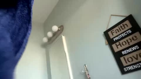 wolfgamer44 online show from January 2025 06:20:02 PM