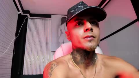 Wolf online show from February 2026 04:51:02 AM