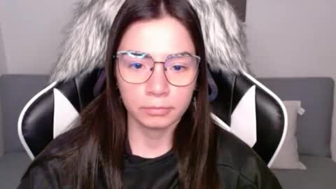 Alex online show from October 2025 02:21:02 AM