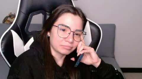 Alex online show from June 2026 03:25:01 AM