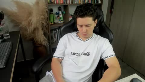 wolker_allan online show from October 2025 01:45:02 PM