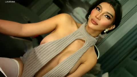 Julia online show from May 2026 07:14:01 AM