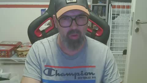 Adam online show from December 2024 09:01:01 PM