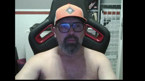 Adam online show from November 2025 07:41:01 AM