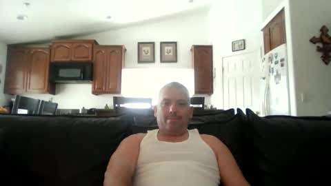Snapshot of womenlovememan chatting on February 2026 08:26:01 PM Ryan online show from February 2026 08:26:01 PM