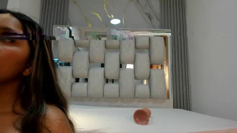 wonderkloe_ online show from May 2026 08:13:02 PM