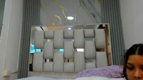 wonderkloe_ online show from May 2026 07:31:01 PM
